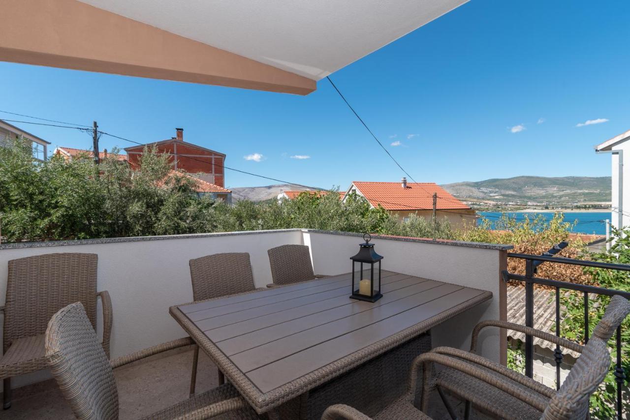 Apartment Gagula With Jacuzzi Trogir Extérieur photo