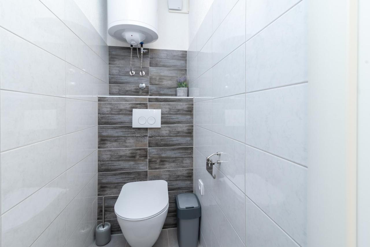 Apartment Gagula With Jacuzzi Trogir Extérieur photo
