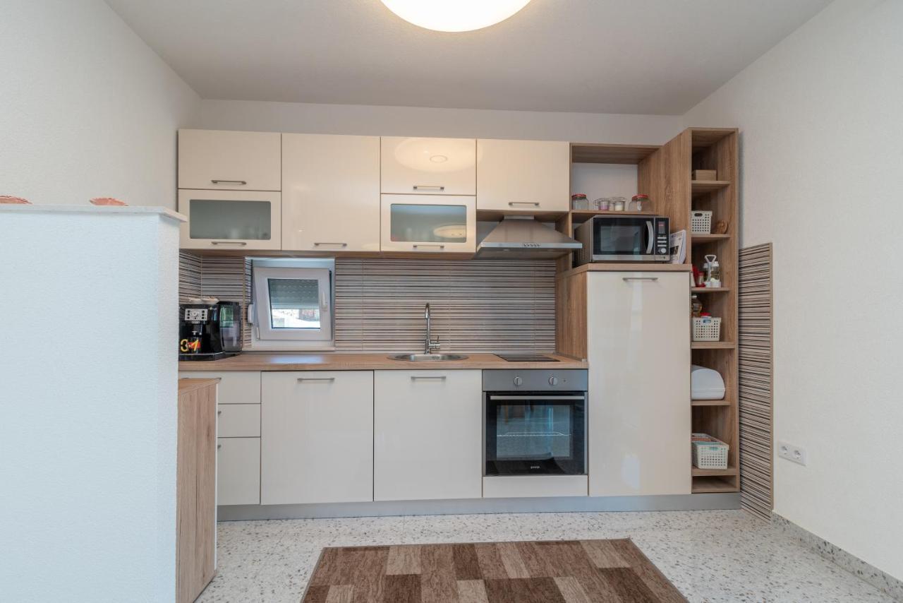 Apartment Gagula With Jacuzzi Trogir Extérieur photo